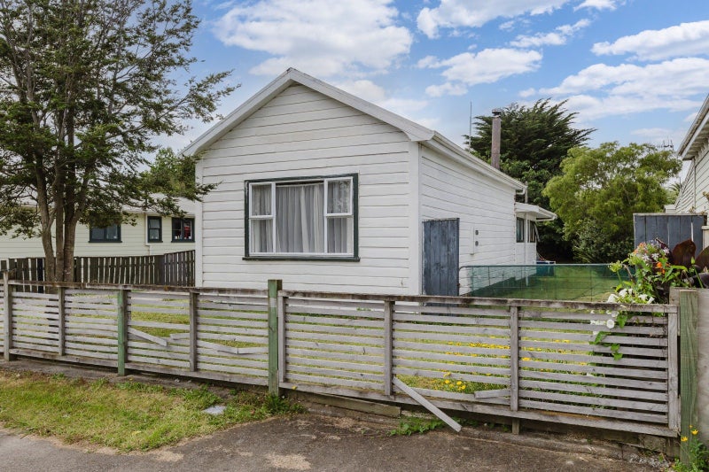 25 Arthur Street, Pahiatua - Carousel 1