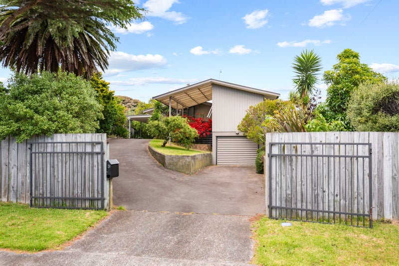 3 Grange Park Avenue, Raumati South, Paraparaumu - Carousel 1