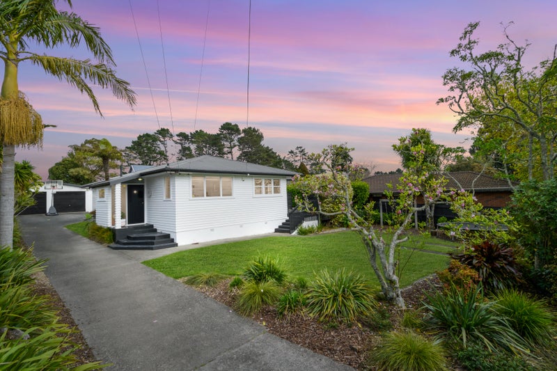 1 Allington Road, Massey, Auckland - Carousel 1