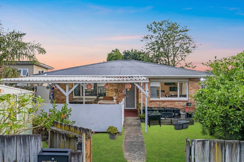 74 Weymouth Road, Manurewa, Auckland - Carousel 1