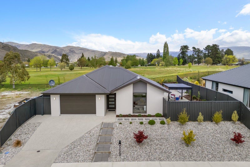 41 Wallis Drive, Cromwell, Cromwell - Carousel 1