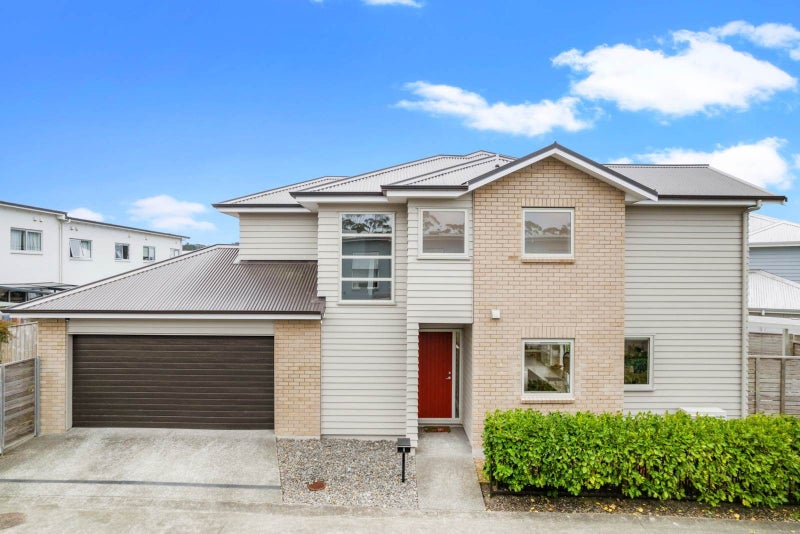 4 Briddock Way, Swanson, Auckland - Carousel 1