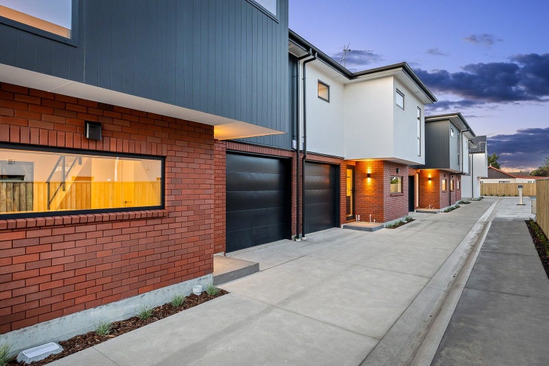 4/200 Main North Road, Redwood, Christchurch - Carousel 1