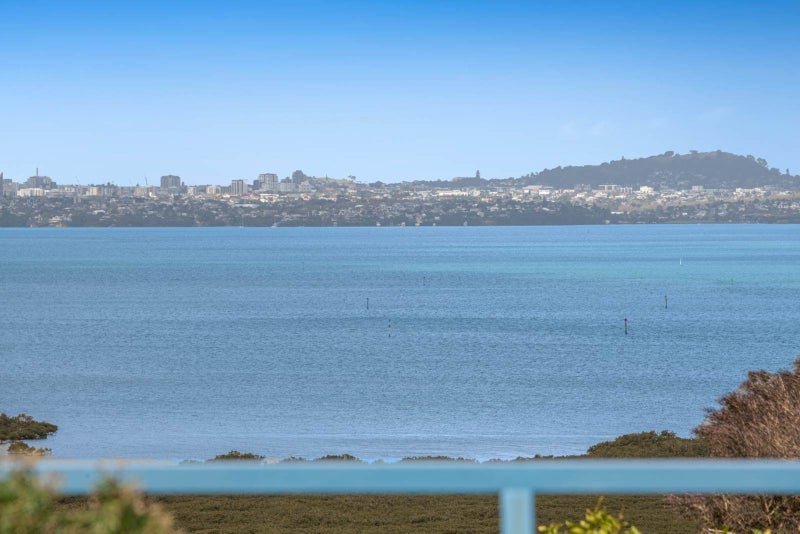42 Wiseley Road, Hobsonville, Auckland - Carousel 2