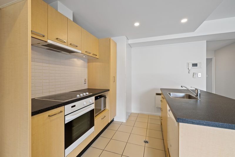 34/400 Durham Street North, Christchurch Central, Christchurch - Carousel 2