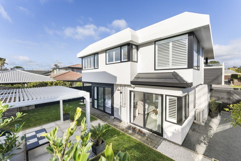 157 Oceanbeach Road, Mount Maunganui, Mount Maunganui - Carousel 2
