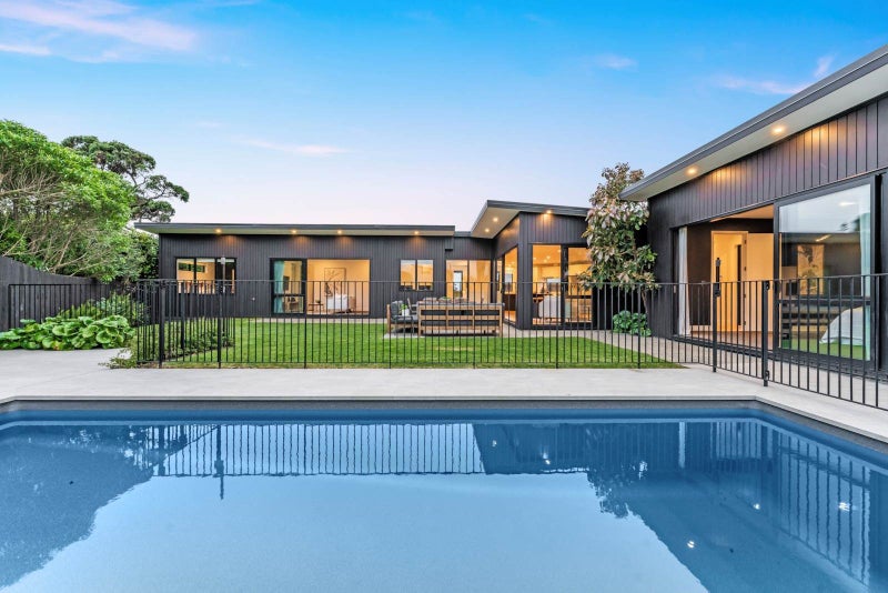 79 Kildare Avenue, Glendowie, Auckland - Carousel 1