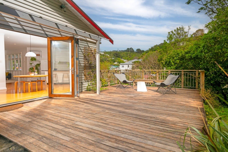 16 Saint John Street, Aro Valley, Wellington - Carousel 2