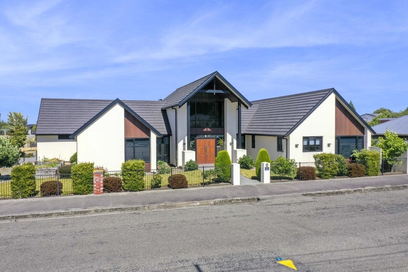 8 Carters Terrace, Tinwald, Ashburton - Carousel 1