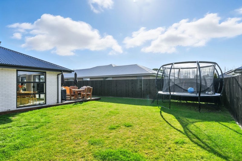 17 Cleaver Street, Woodend, Woodend - Carousel 19