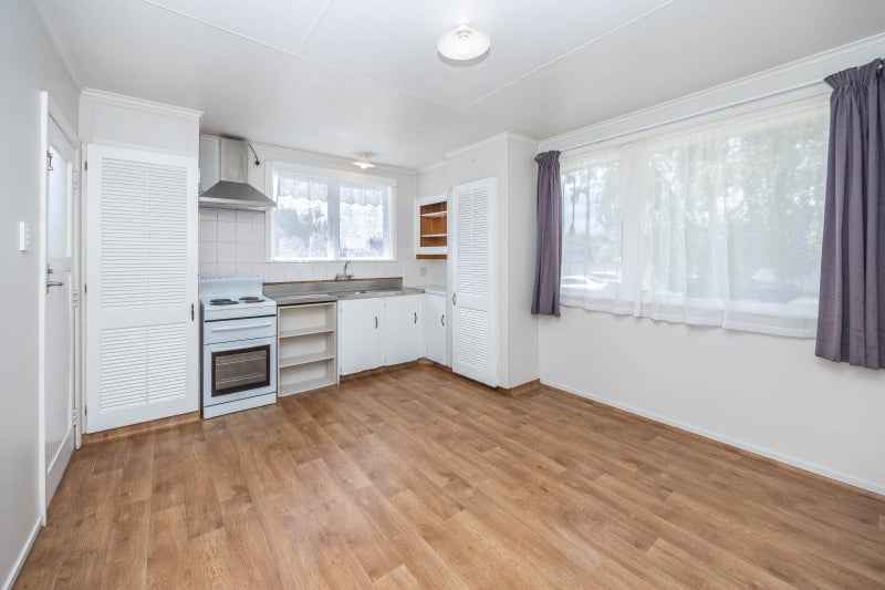 25 Bellmont Avenue, Chartwell, Hamilton - Carousel 2