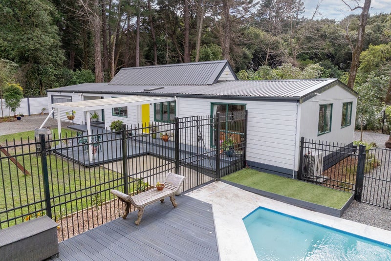 4A Kereru Grove, Featherston - Carousel 1