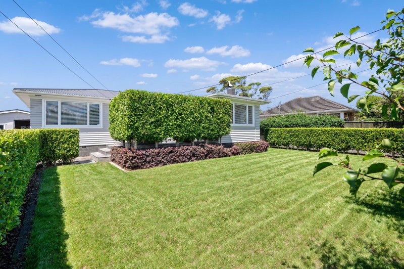 5 Wallace Road, Mangere Bridge, Auckland - Carousel 1