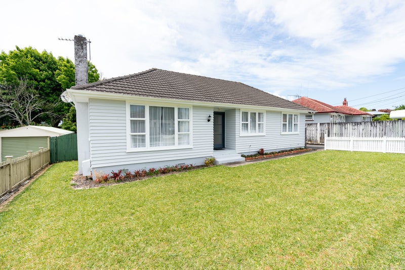 72 Urlich Avenue, Melville, Hamilton - Carousel 2