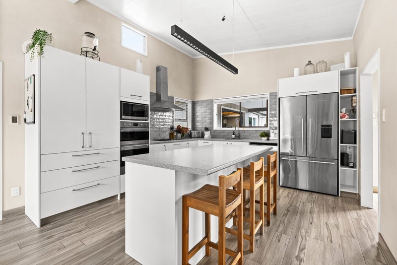 71 Freyberg Avenue, Tamatea, Napier - Carousel 1