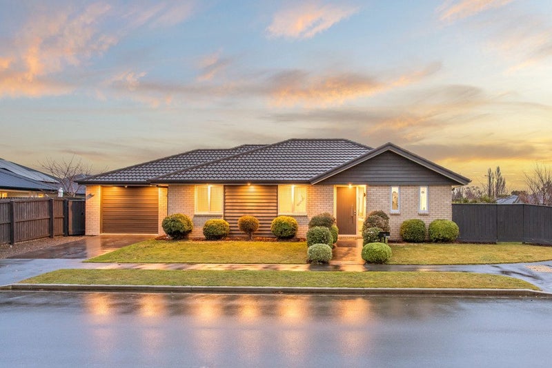 33 Bradwell Crescent, Halswell, Christchurch - Carousel 1