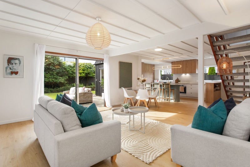 2/24 Creyke Road, Ilam, Christchurch - Carousel 1