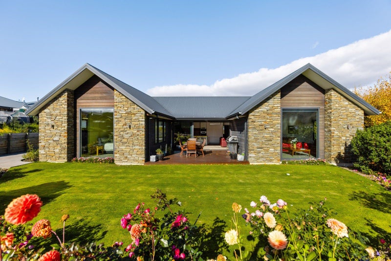 3 Gye Street, Clyde, Clyde - Carousel 1
