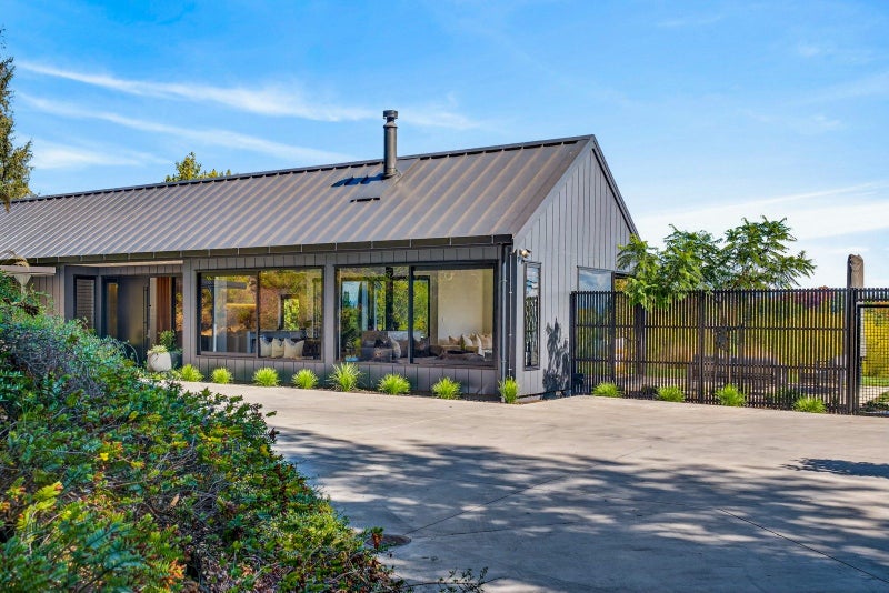 248 Durham Drive, Havelock North, Havelock North - Carousel 2