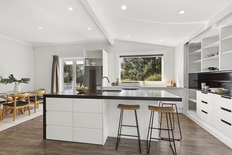 68 Beauchamp Street, Karori, Wellington - Carousel 1