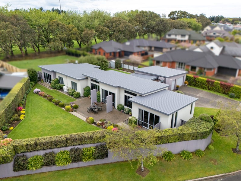 44 Glenroy Park Drive, Waikiwi, Invercargill - Carousel 2