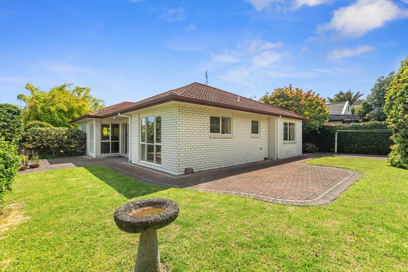 246 Castlewold Drive, Bethlehem, Tauranga - Carousel 1