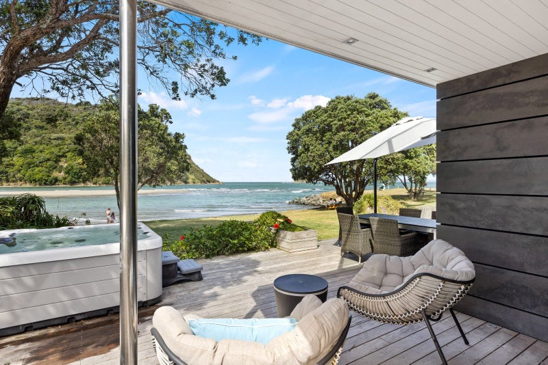 28 The Strand, Waiwera, Orewa - Carousel 1