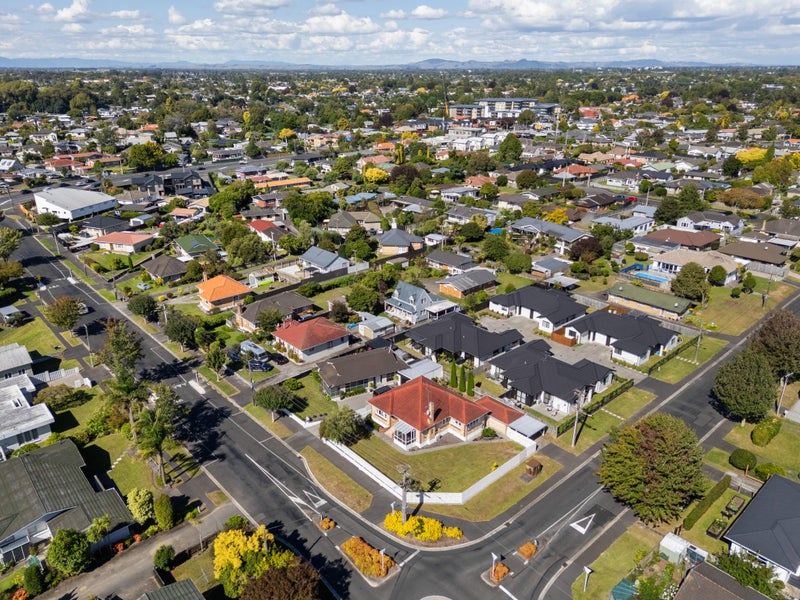 20 Steele Road, Forest Lake, Hamilton - Carousel 30