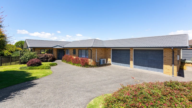 69 Barrett Road, Whalers Gate, New Plymouth - Carousel 1