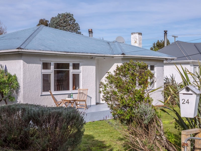 24 Johnston Street, Featherston - Carousel 2