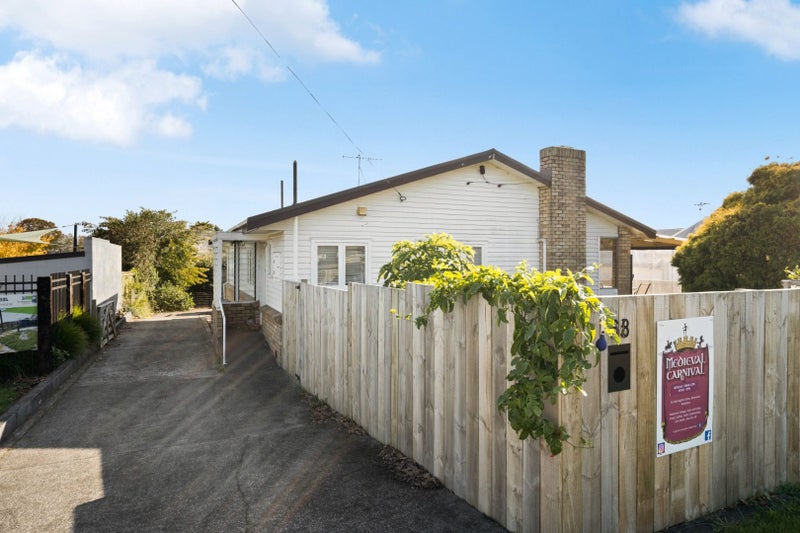 68 Storey Avenue, Forest Lake, Hamilton - Carousel 1