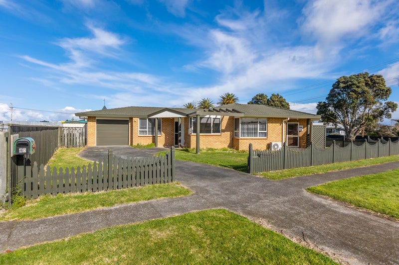 40 Gisborne Terrace, Opunake - Carousel 1