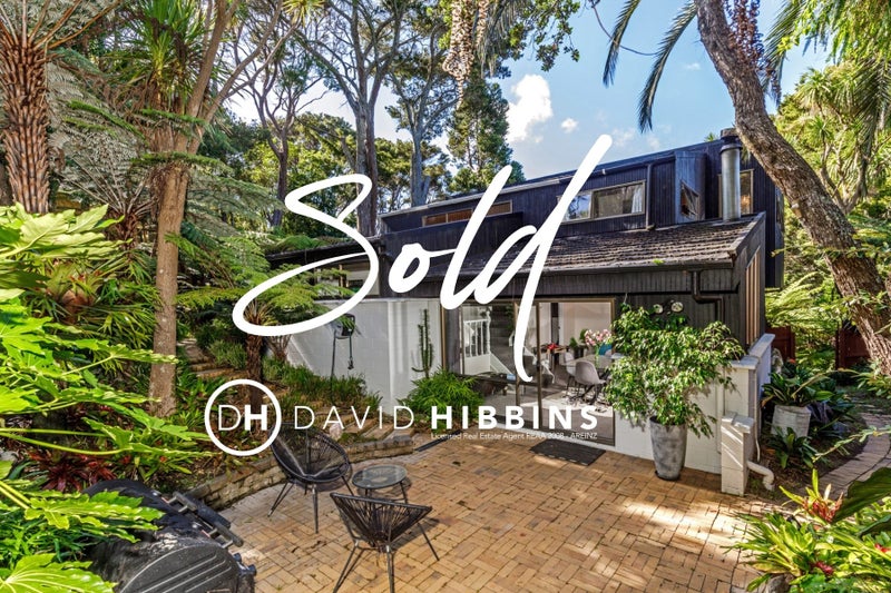 9B Raymond Terrace, Northcote, Auckland - Carousel 1