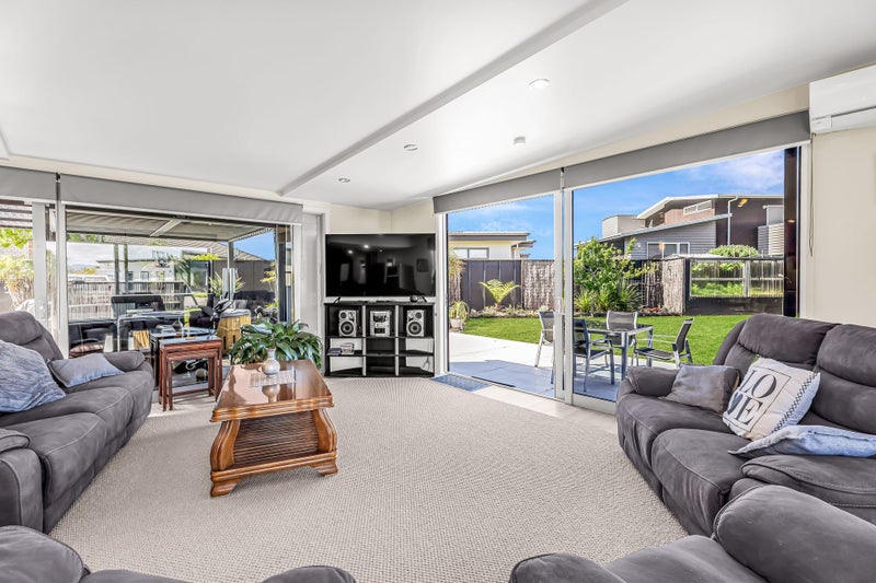 7 Mermaid Place, Whitianga, Whitianga - Carousel 2