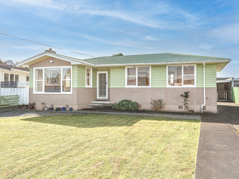 46 Surrey Road, Springvale, Whanganui - Carousel 1