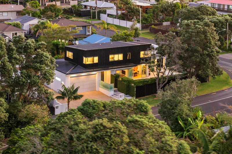 52 Walton Street, Red Beach, Red Beach - Carousel 2