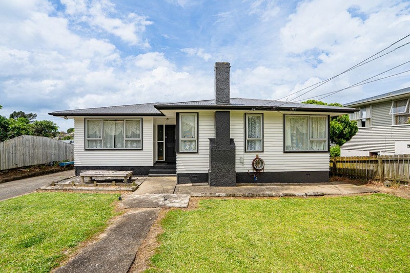 5 Leonard Place, Otara, Auckland - Carousel 1