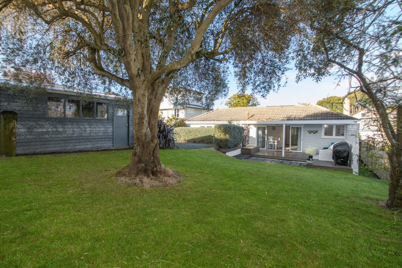 21A Crescent Road, Otumoetai, Tauranga - Carousel 13