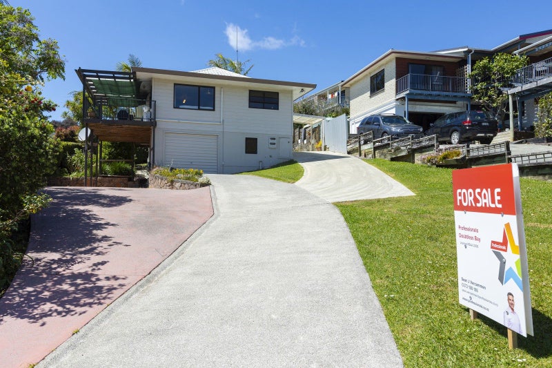 54 Stratford Drive, Cable Bay - Carousel 2