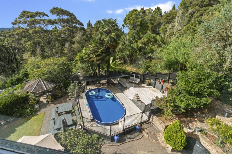 17 Kellys Road, Oratia, Auckland - Carousel 2