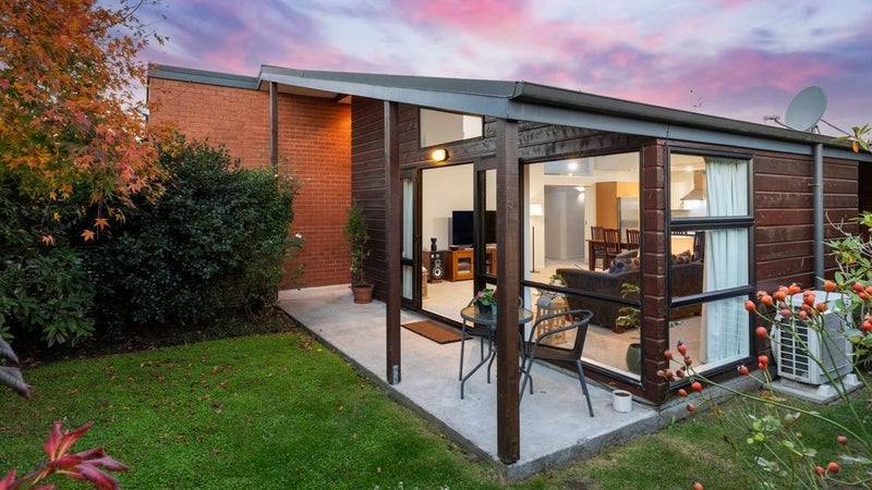 32A Farquhars Road, Redwood, Christchurch - Carousel 1