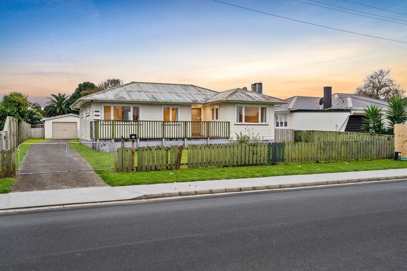 24 Sheehan Avenue, Papakura, Papakura - Carousel 2
