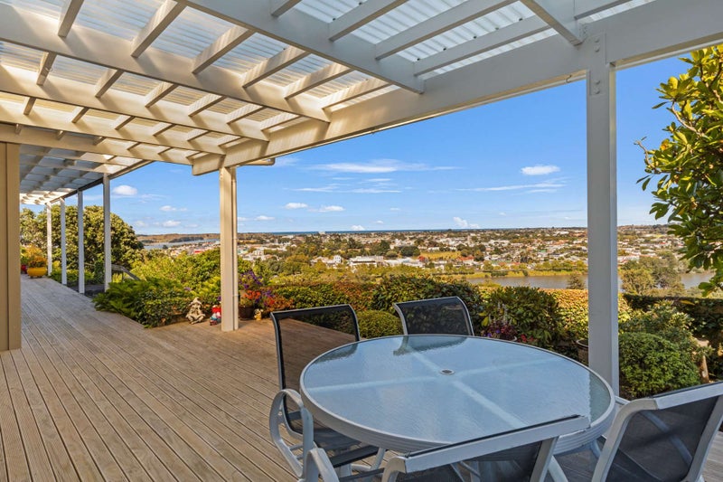 24 Wairere Road, Bastia Hill, Whanganui - Carousel 1