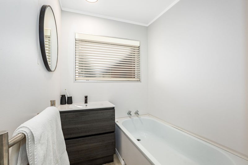 1001B High Street, Avalon, Lower Hutt - Carousel 14