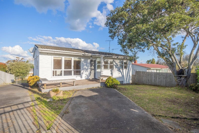 30 Paddington Street, Glen Innes, Auckland - Carousel 1