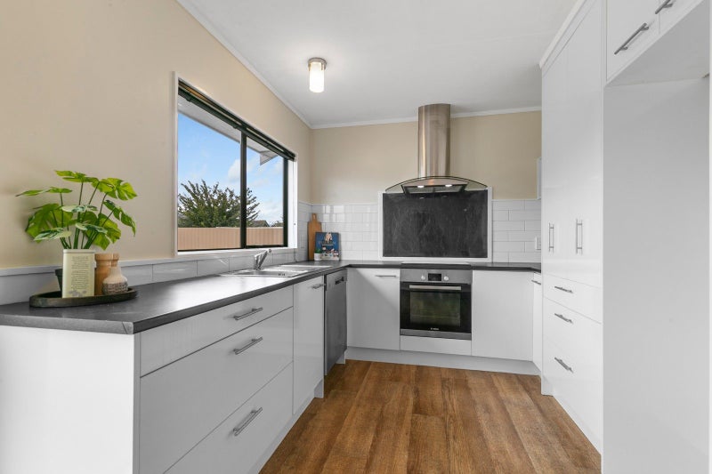 36A Wilton Street, Levin, Levin - Carousel 2