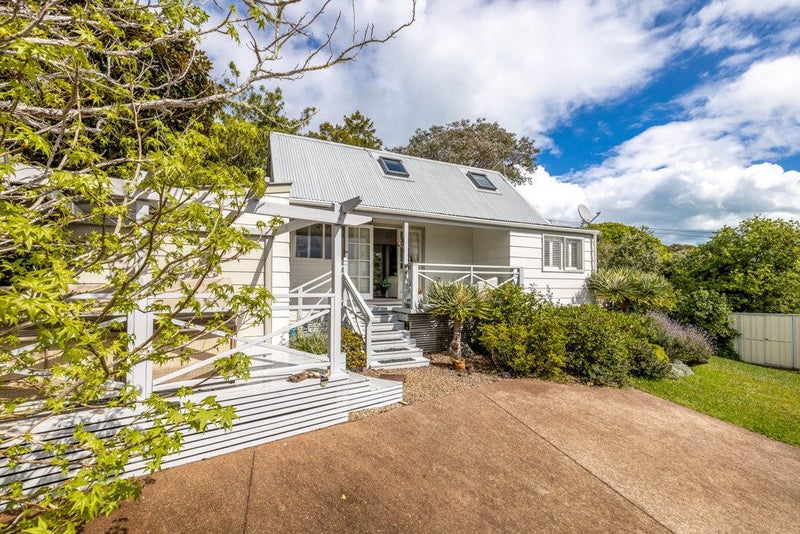 4 Waiata Road, Onetangi, Waiheke Island - Carousel 25