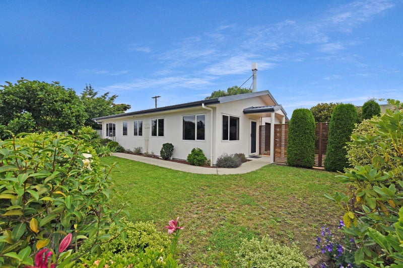 17A College Street, Motueka - Carousel 1