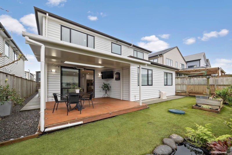 5 Christella Street, Flat Bush, Auckland - Carousel 2