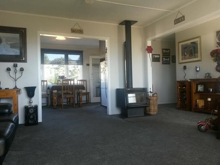 52 Daniell Street, Featherston - Carousel 2